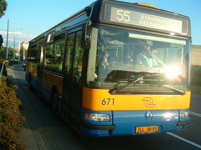 671-Otrokovice.nám..JPG